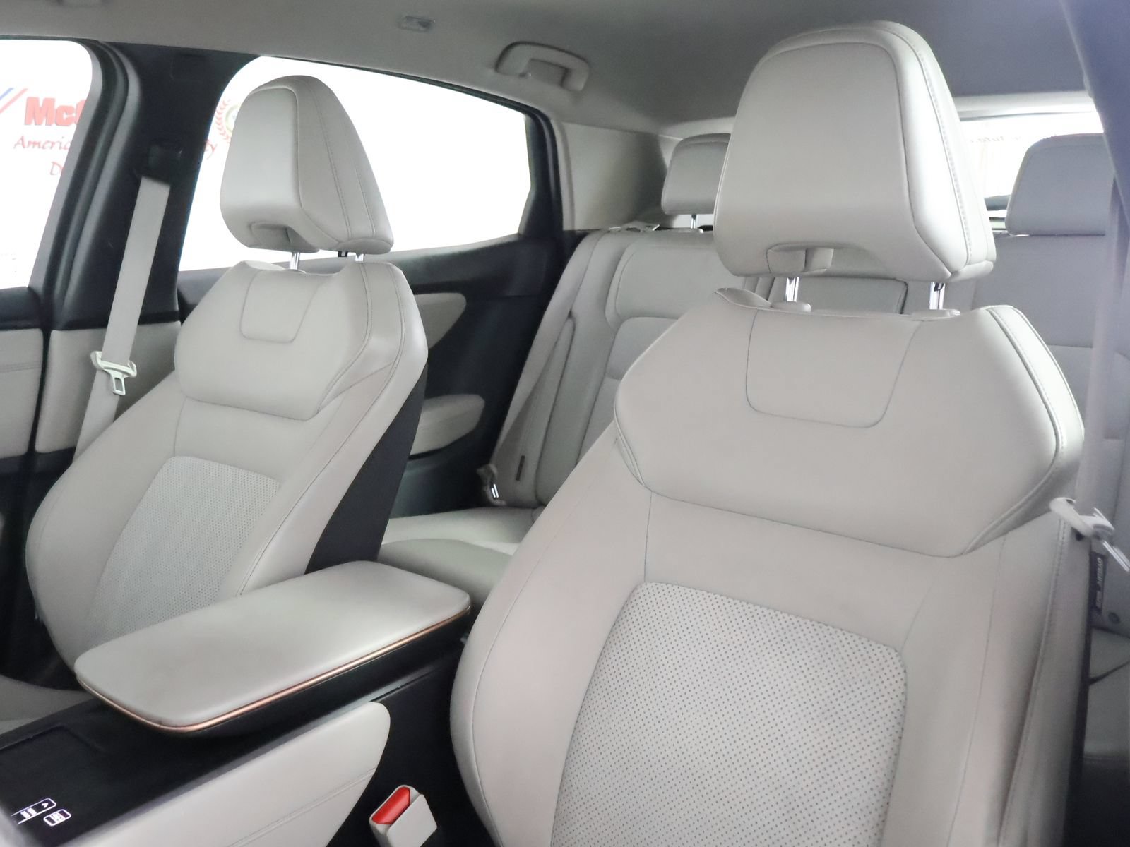 Used 2023 Nissan Ariya AWD image 27