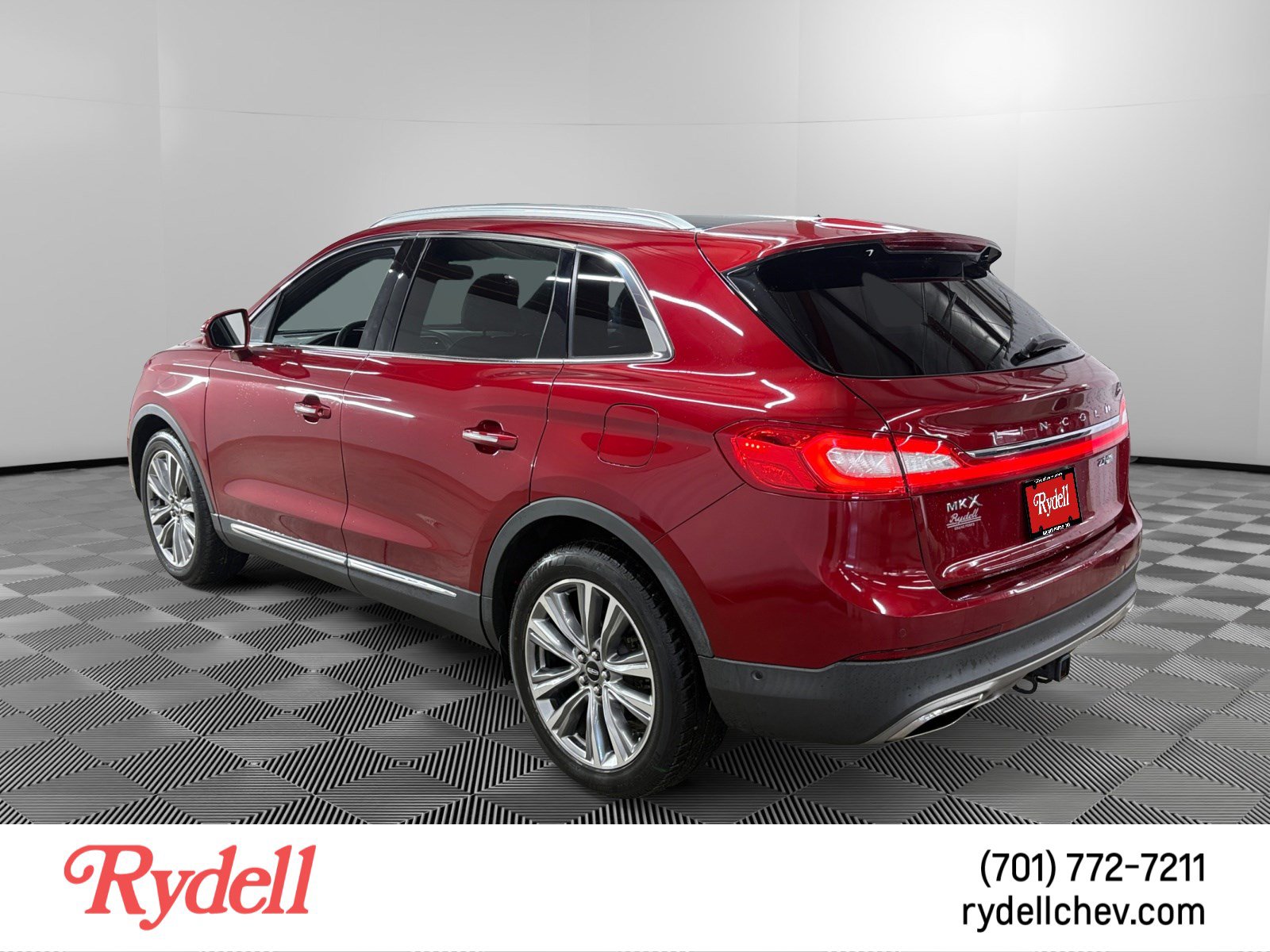 Used 2016 Lincoln MKX Reserve w/ Luxury Package AWD/4WD image 3