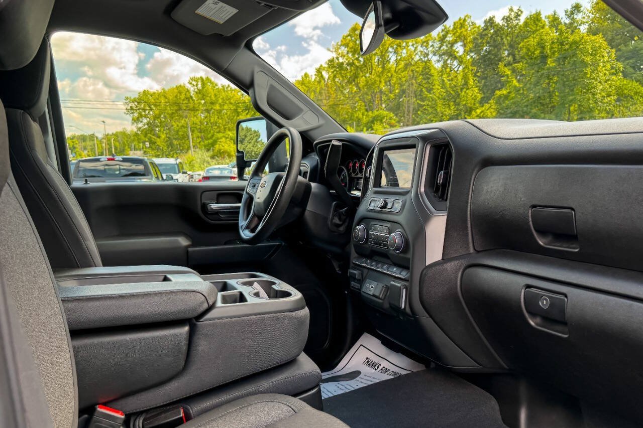 Used 2024 Chevrolet Silverado 2500 Custom w/ Custom Value Package AWD/4WD image 16