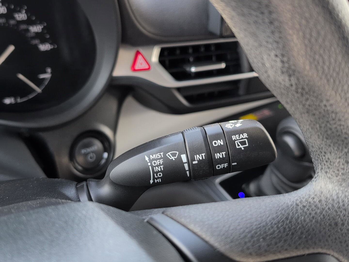 Used 2025 Toyota Sienna LE image 31