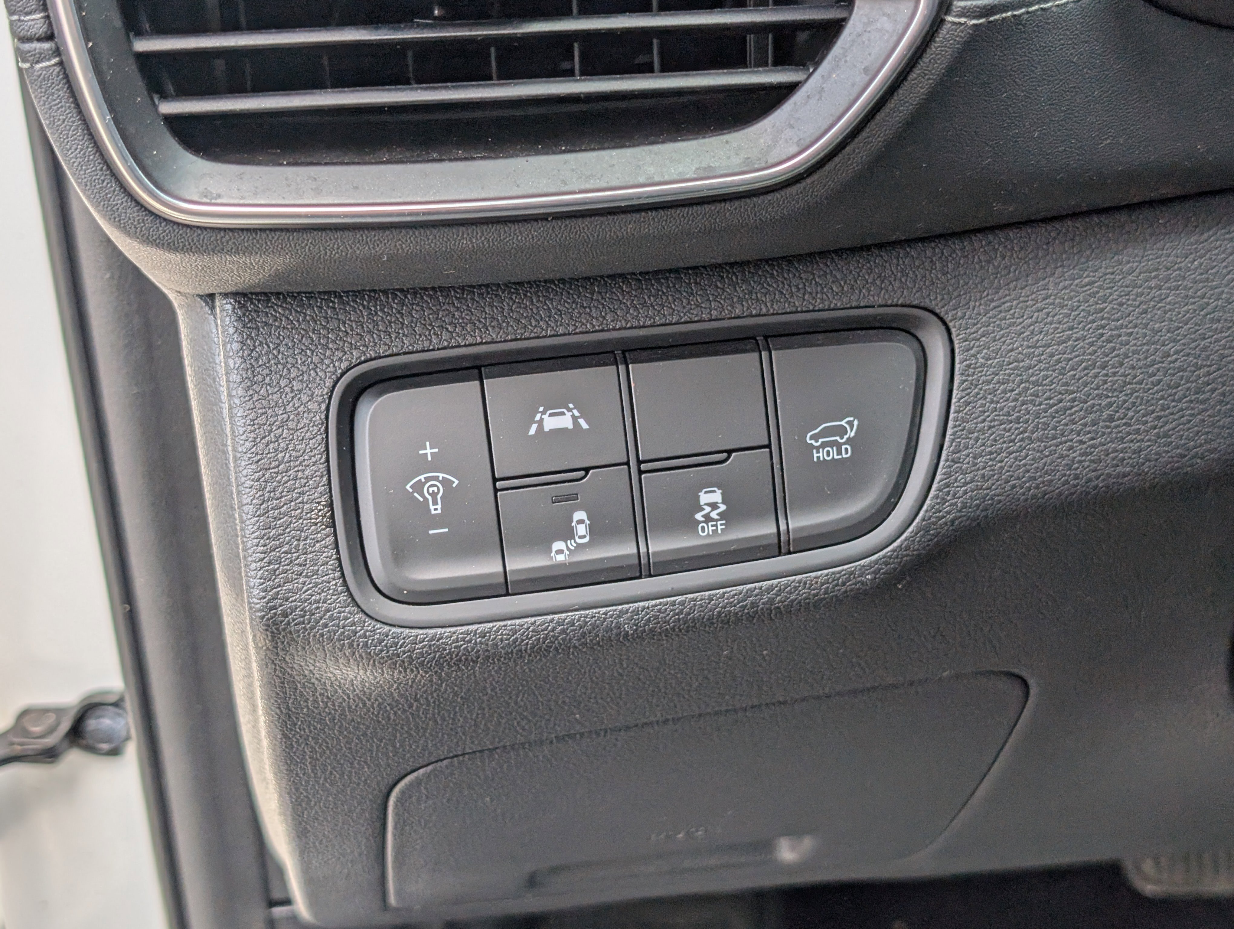 Used 2019 Hyundai Santa Fe Limited FWD image 21