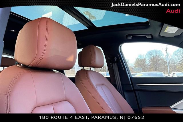 Used 2025 Audi Q3 2.0T Premium w/ Convenience Package image 7