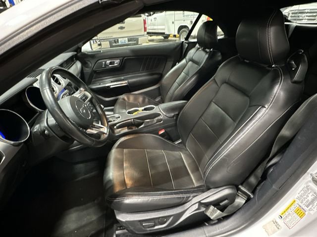 Used 2020 Ford Mustang Premium image 17