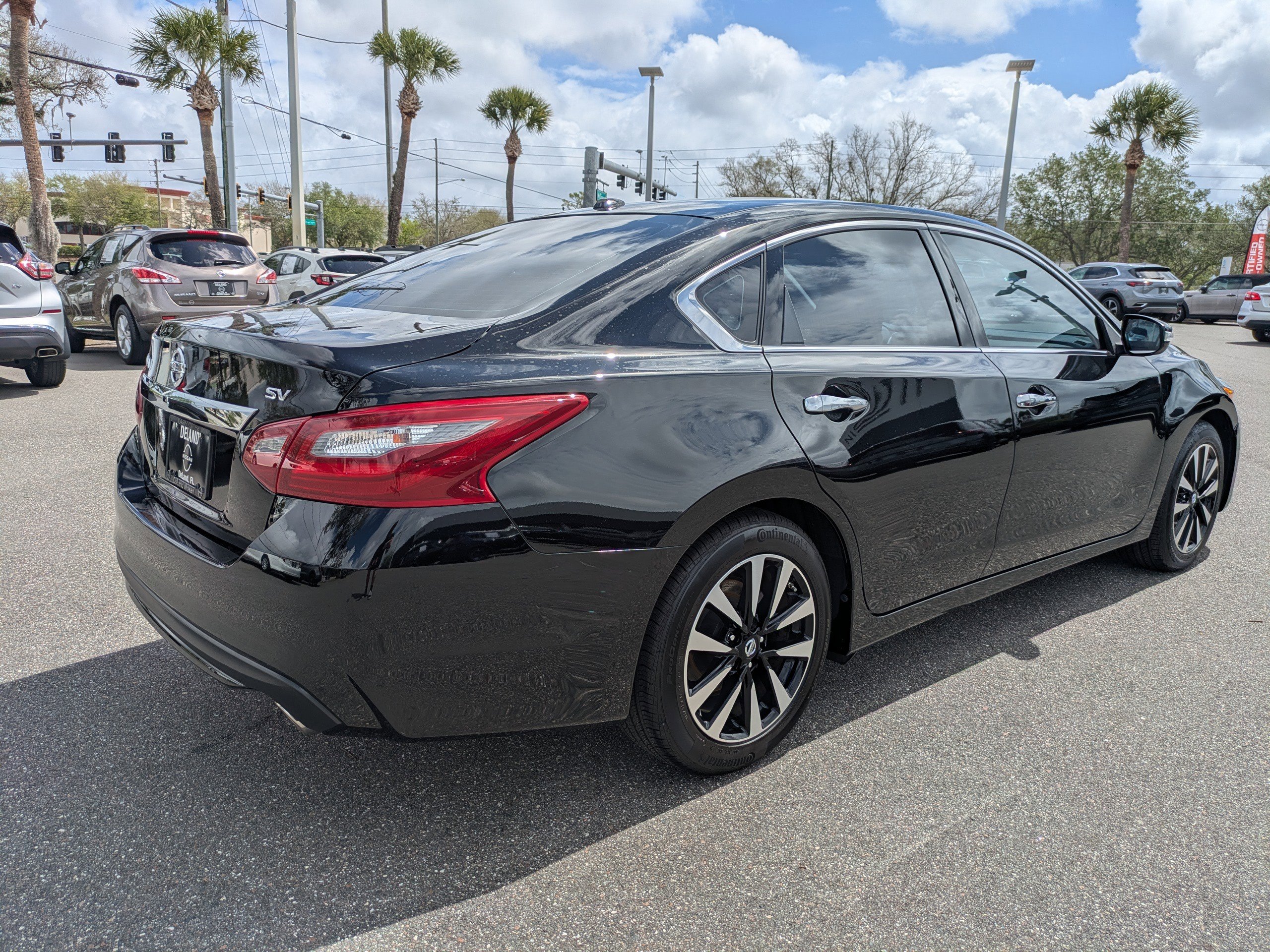 Used 2018 Nissan Altima 2.5 SV w/ 2.5 SV Technology Package image 4