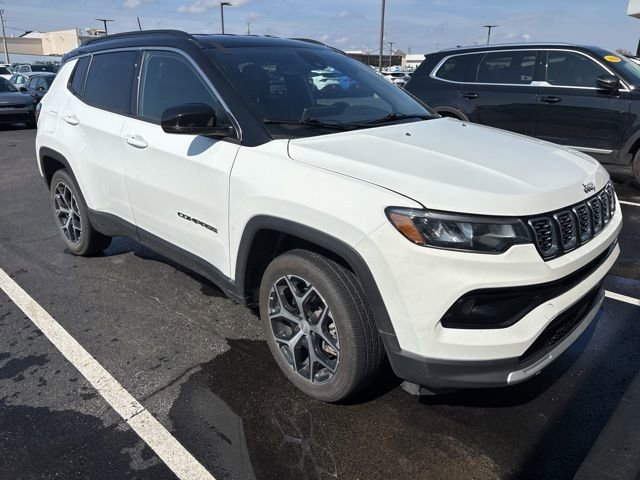 Used 2024 Jeep Compass Limited image 2