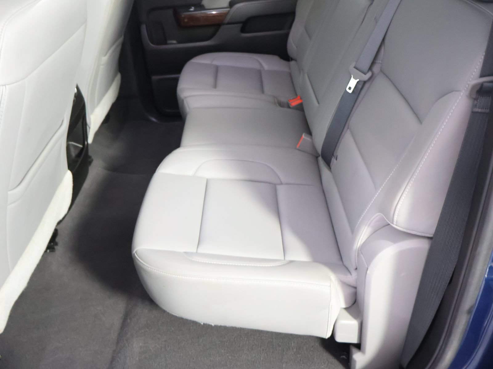 Used 2018 GMC Sierra 1500 SLT AWD/4WD image 40