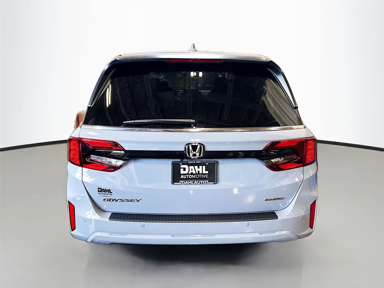 New 2026 Honda Odyssey Touring image 6