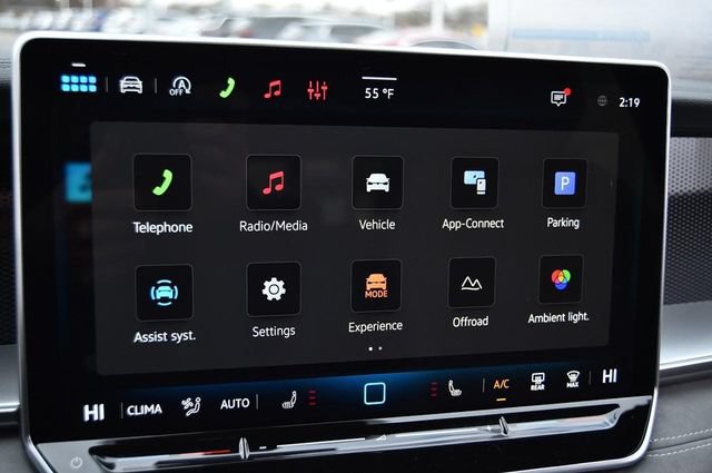 New 2026 Volkswagen Tiguan SE R-Line AWD/4WD image 15