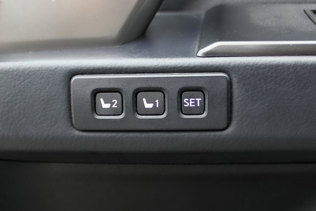 Used 2022 Lexus GX 460 Premium w/ Premium Plus Package image 12
