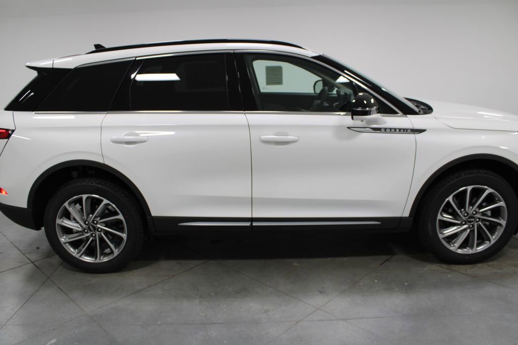 New 2026 Lincoln Corsair Premiere image 10