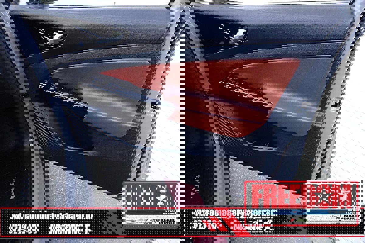 Used 2021 Volkswagen ID.4 Pro S w/ ID.4 Protection Package (IPT) image 36