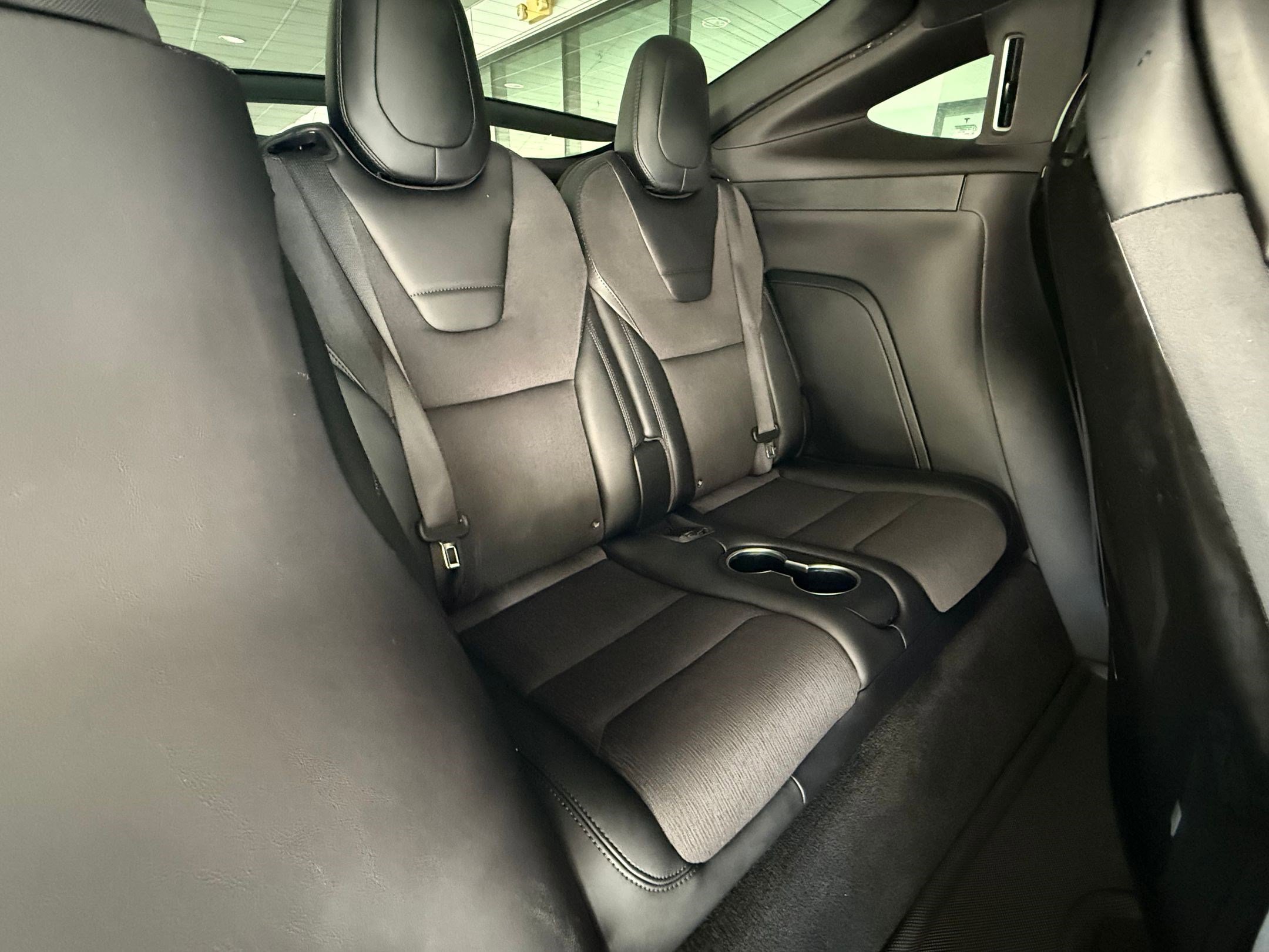 Used 2016 Tesla Model X 60D image 21