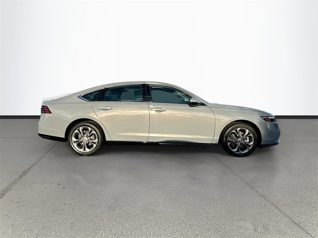 Used 2023 Honda Accord EX-L image 8