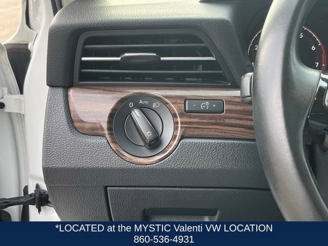 Certified 2020 Volkswagen Passat 2.0T SEL FWD image 36