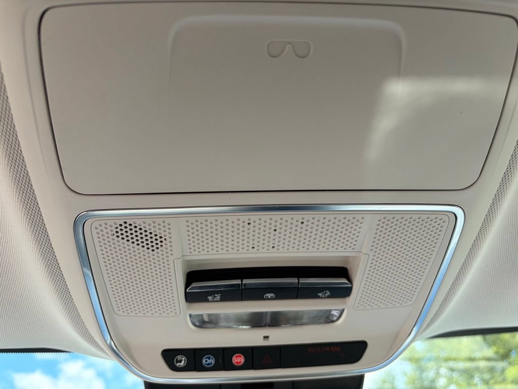 Used 2026 Buick Enclave Avenir w/ Super Cruise Package FWD image 40