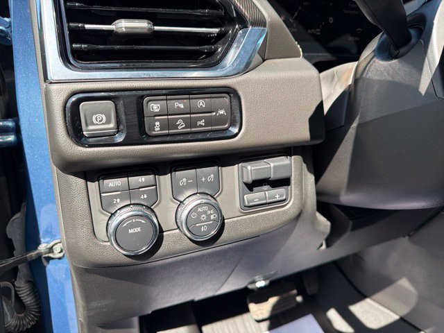 Used 2025 GMC Yukon XL Elevation AWD/4WD image 21