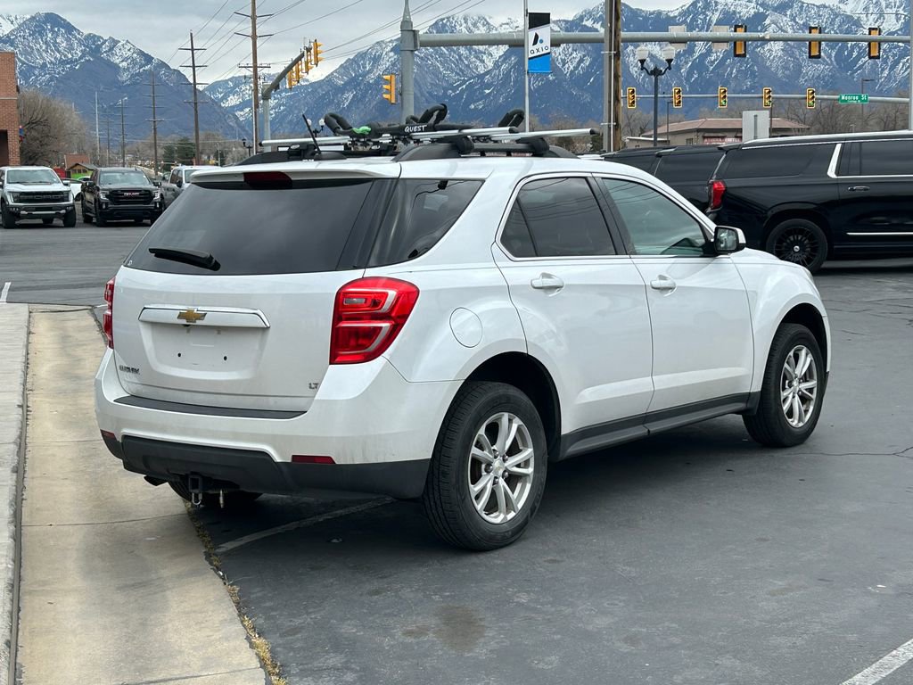 Used 2017 Chevrolet Equinox LT w/ Convenience Package FWD image 4