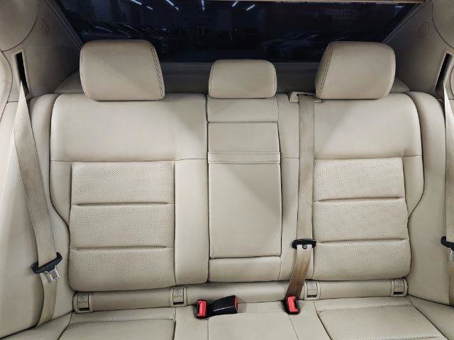 Used 2016 Mercedes-Benz E 350 4MATIC Sedan image 34