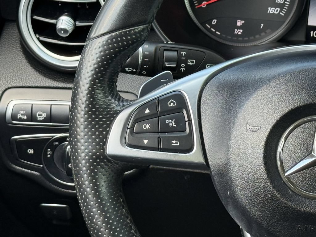 Used 2018 Mercedes-Benz GLC 300 4MATIC image 25