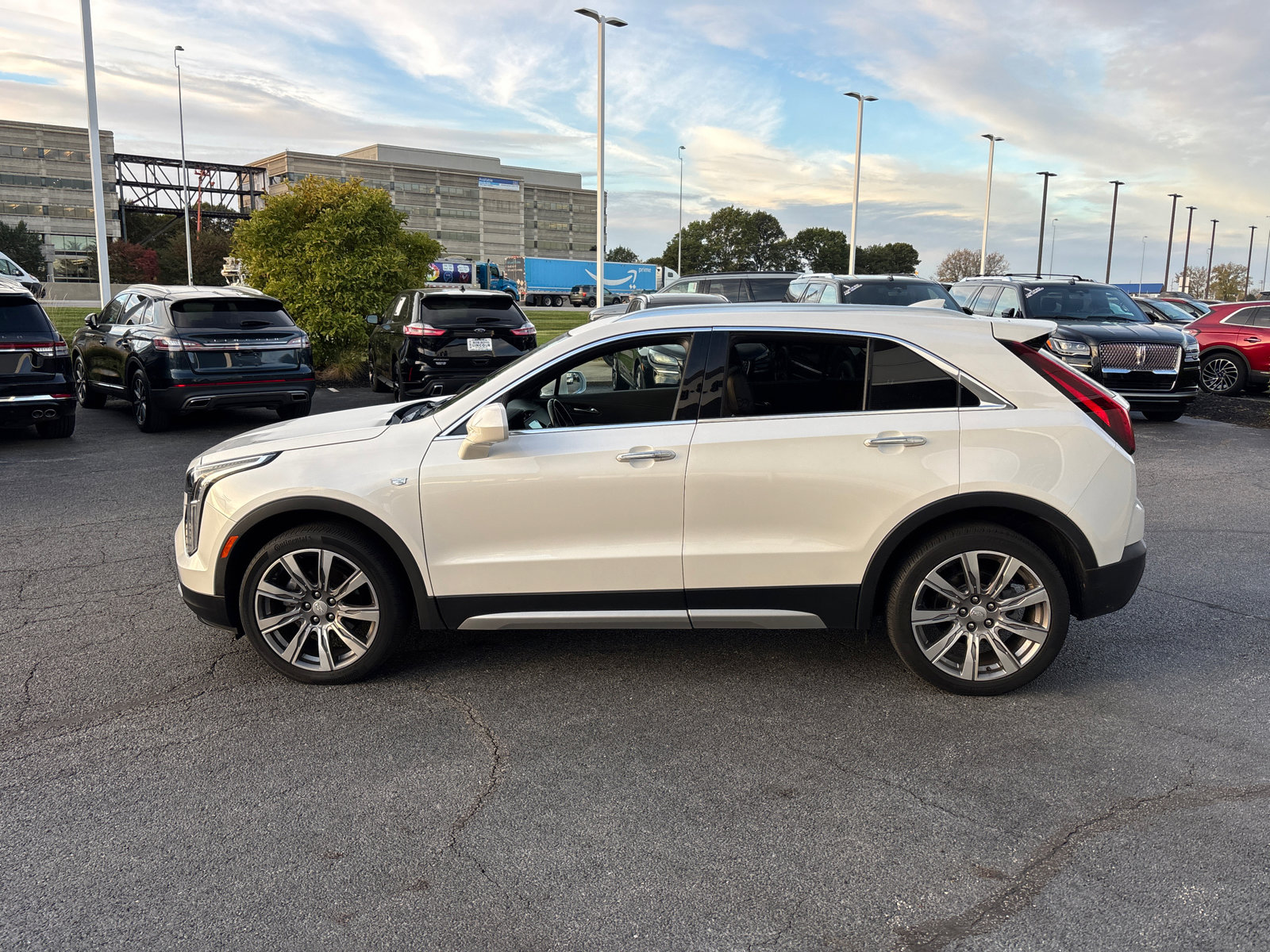 Used 2019 Cadillac XT4 Premium Luxury w/ Cold Weather Package image 4