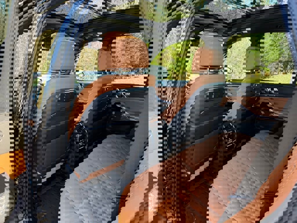 Used 2025 BMW X5 M60i image 30