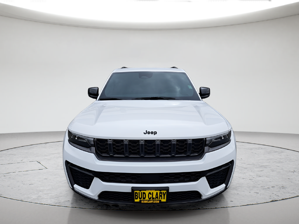 New 2026 Jeep Grand Cherokee 4WD image 2