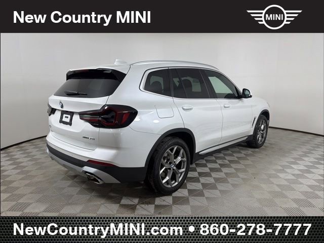 Used 2024 BMW X3 xDrive30i w/ Premium Package image 7