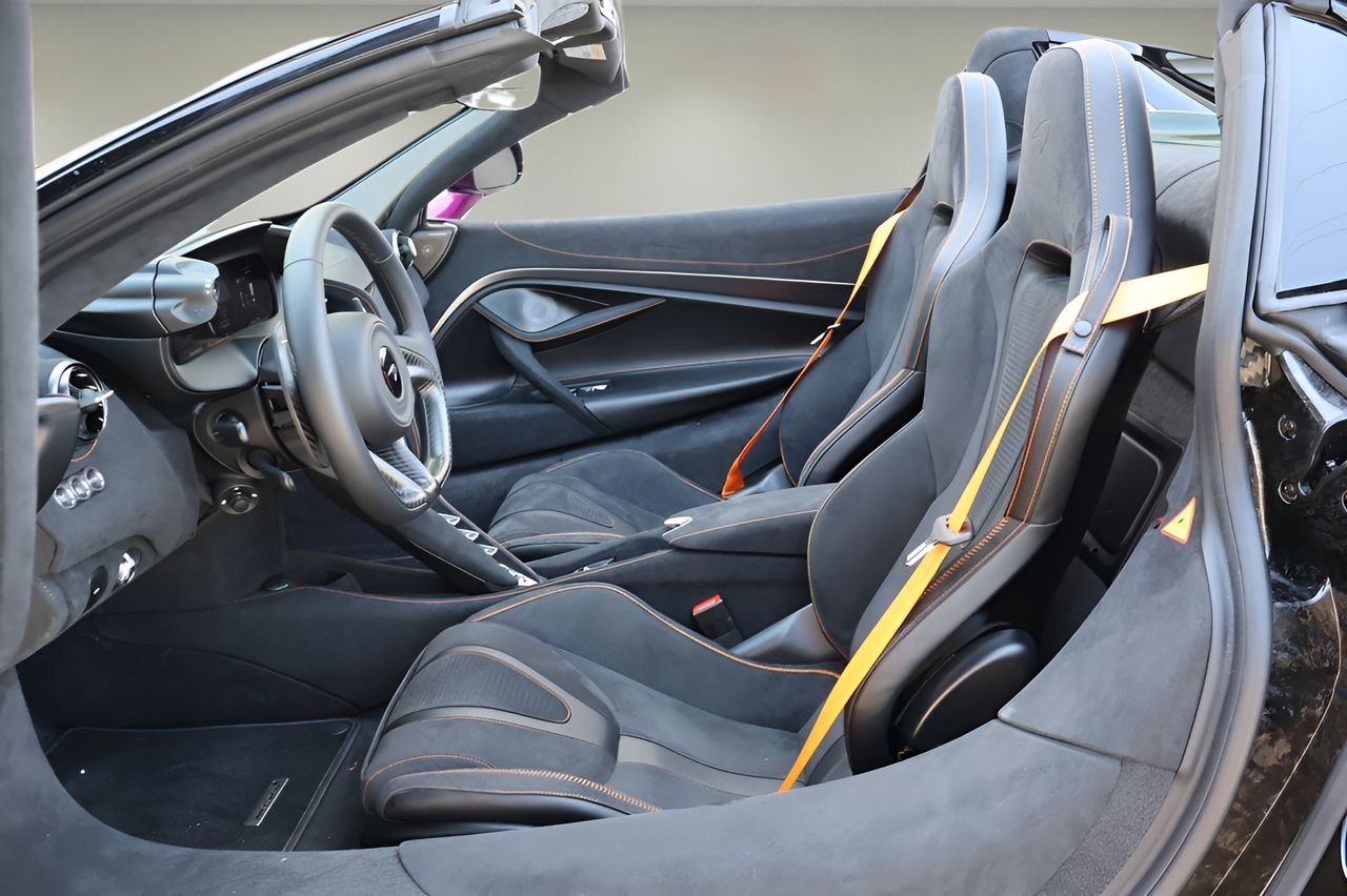 Used 2026 McLaren 750S Spider image 13