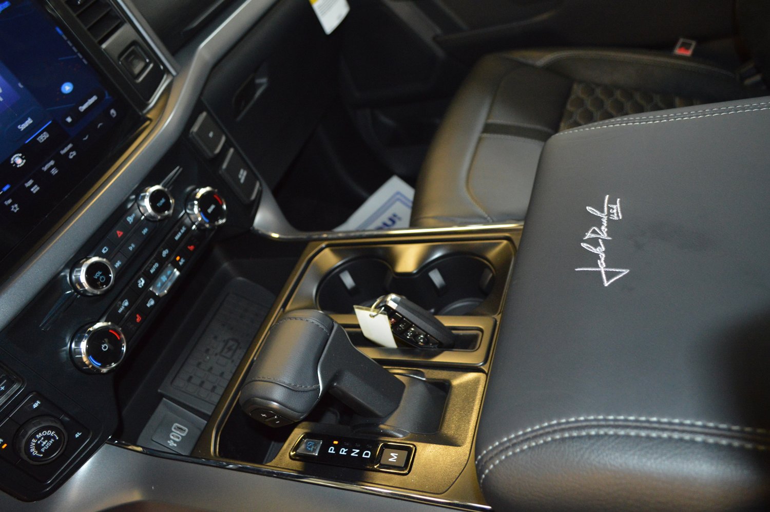 New 2026 Ford F150 XLT w/ Equipment Group 302A MID AWD/4WD image 20