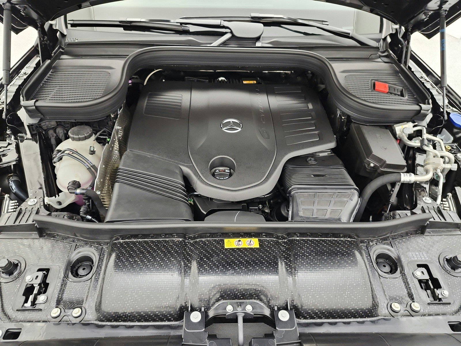 New 2026 Mercedes-Benz GLS 450 4MATIC image 12