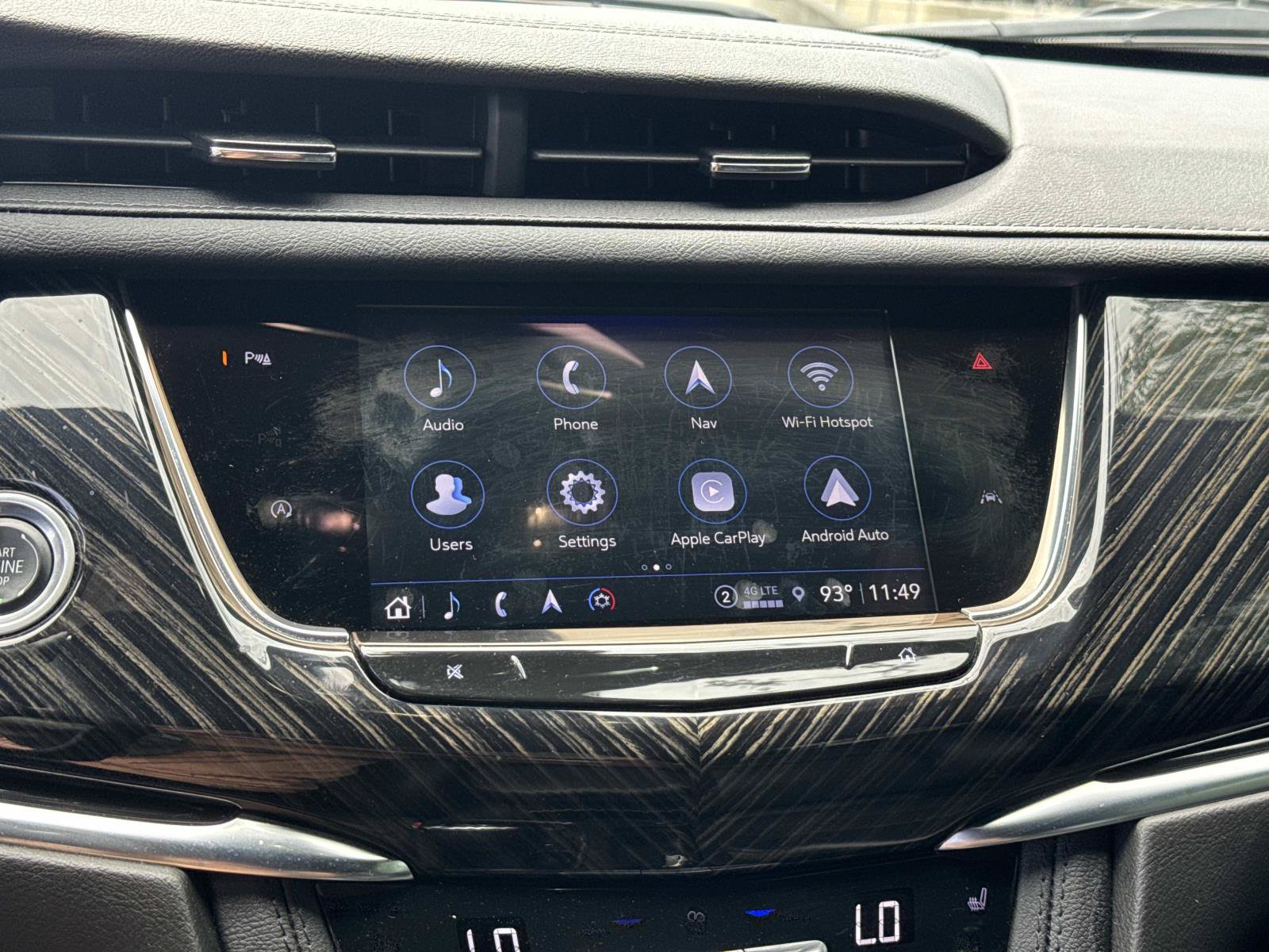 Used 2025 Cadillac XT6 Premium Luxury FWD image 20