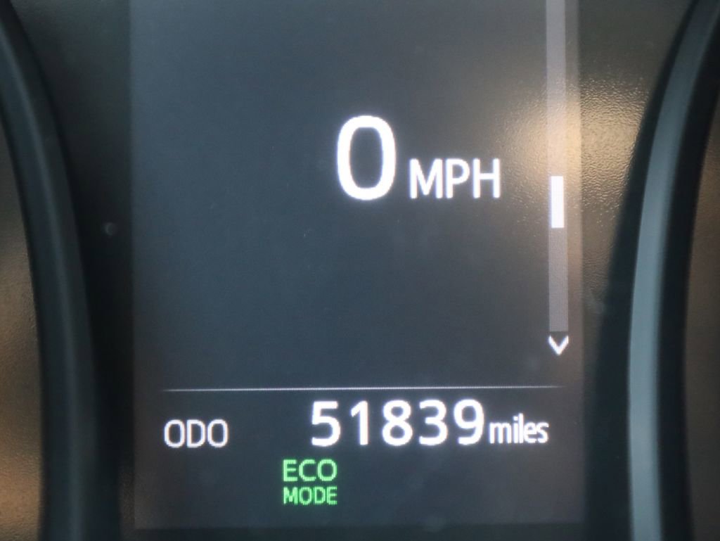 Used 2024 Toyota Camry SE image 36