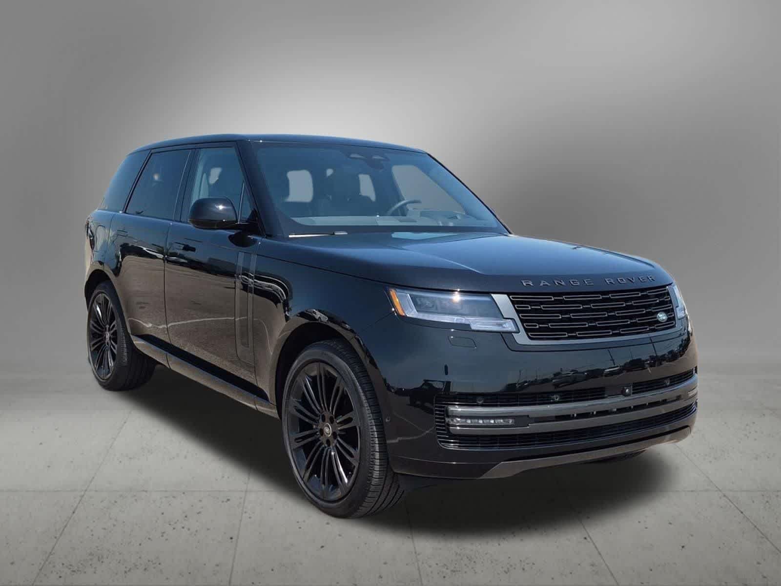 Used 2025 Land Rover Range Rover SE AWD/4WD image 8