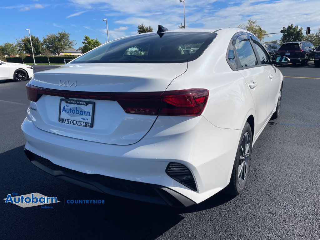 Used 2023 Kia Forte LXS w/ LXS Technology Package FWD image 5