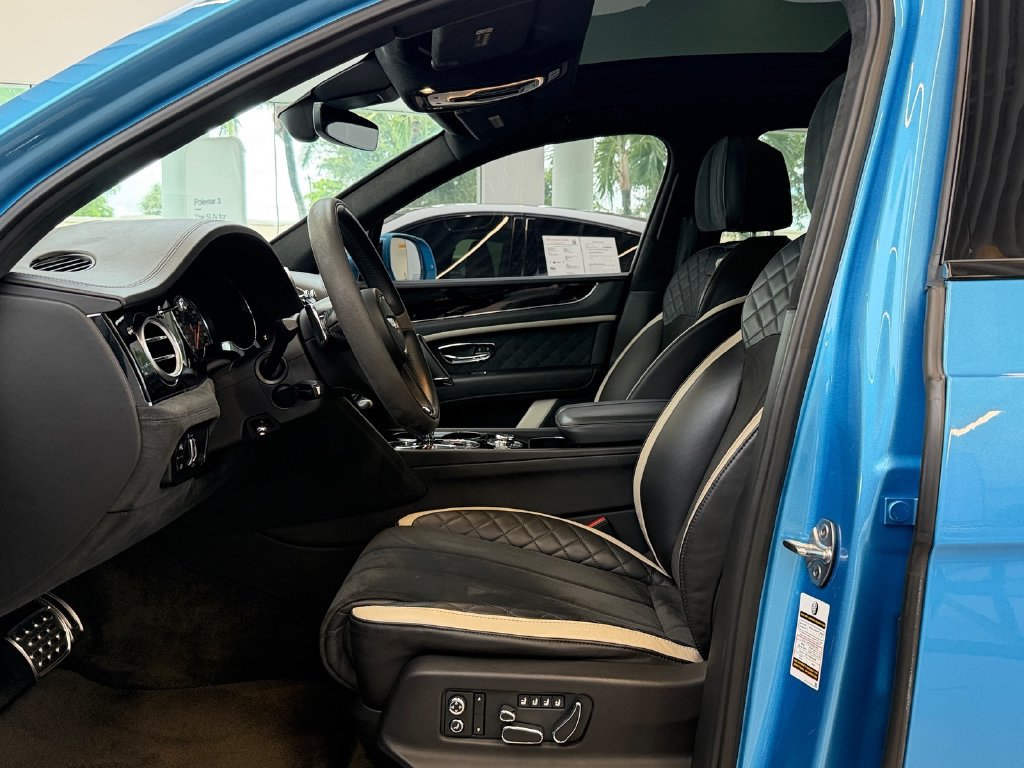Used 2020 Bentley Bentayga Speed AWD/4WD image 10