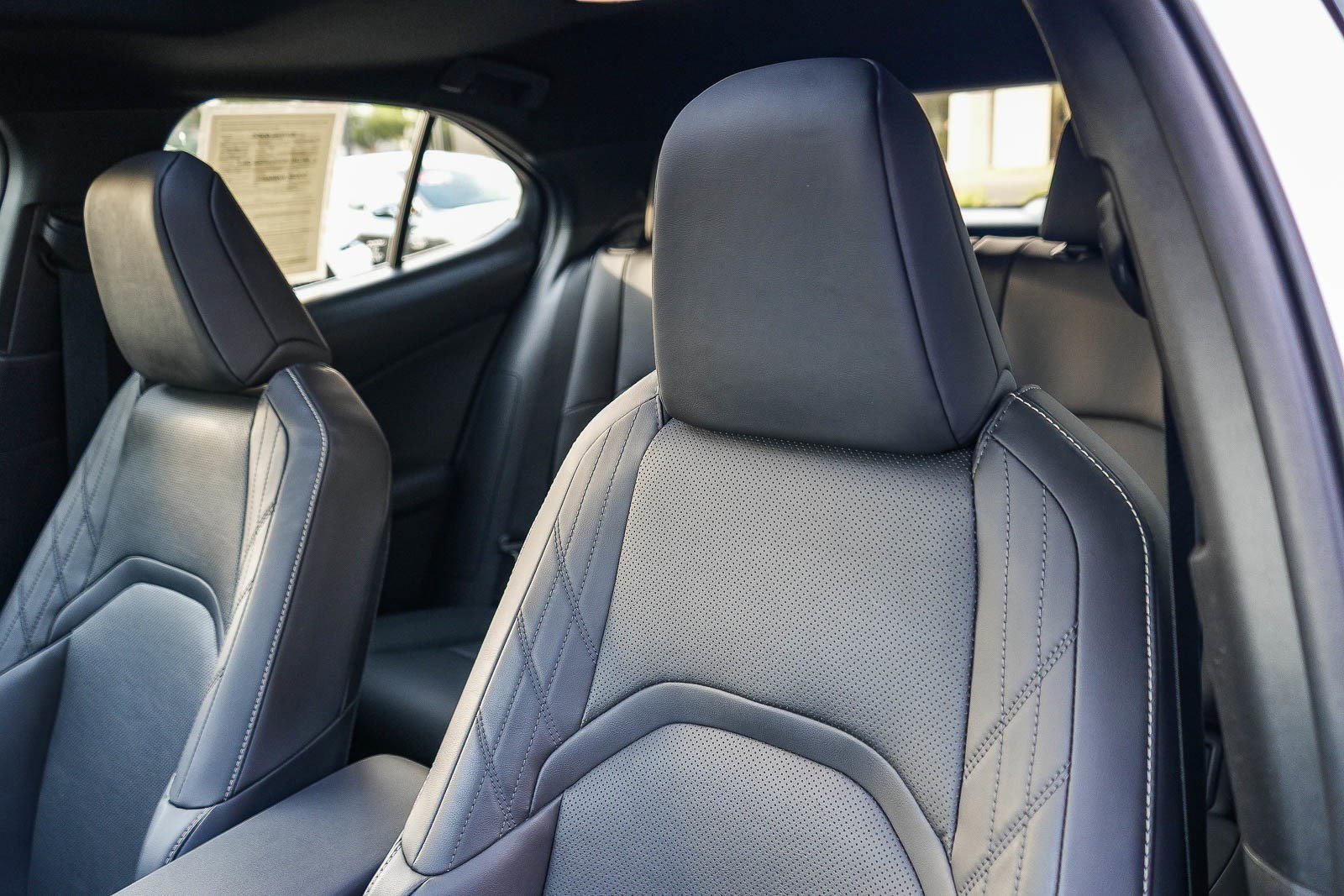 Used 2024 Lexus UX 250h F Sport image 25