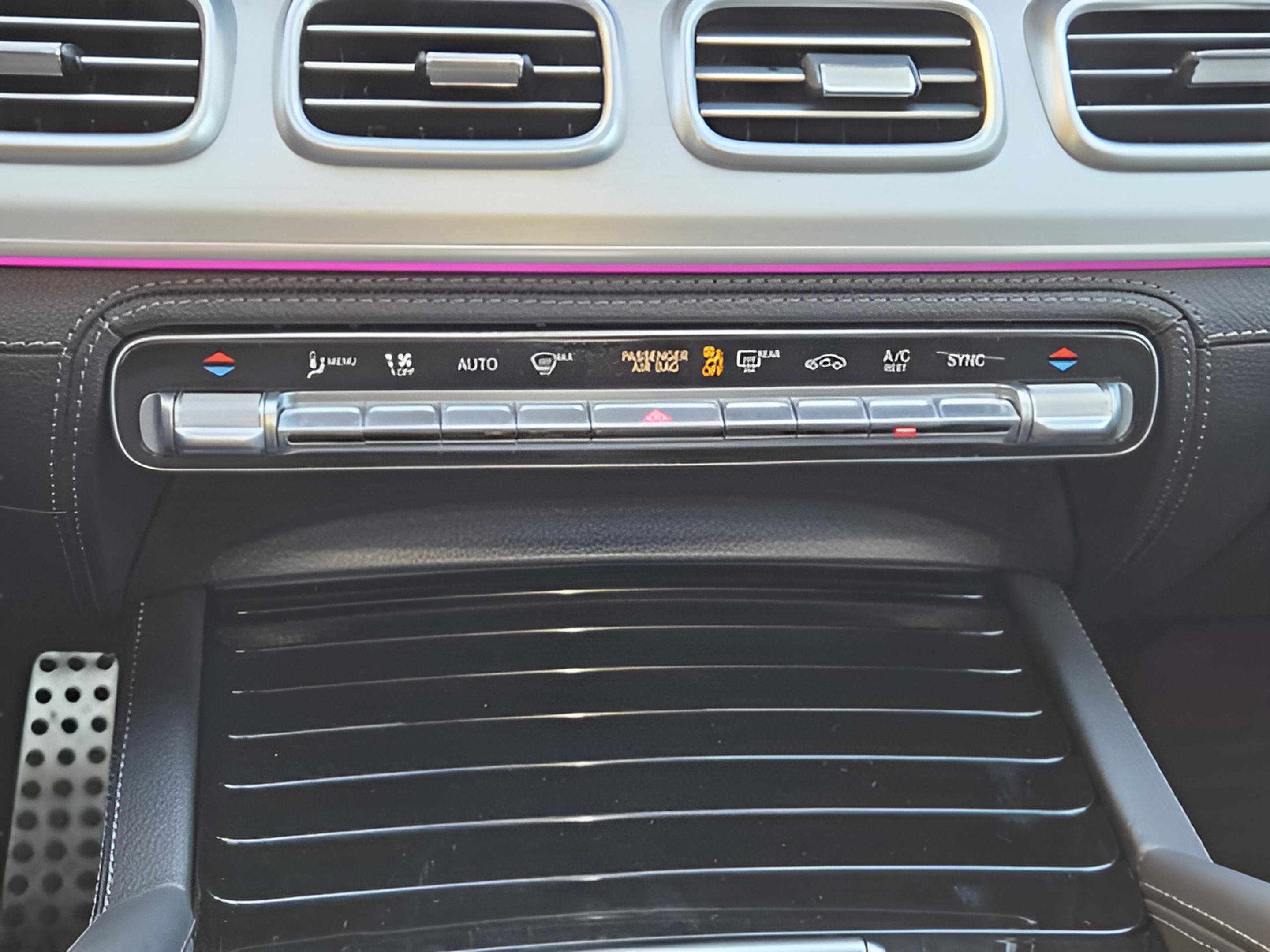 Certified 2025 Mercedes-Benz GLE 53 AMG 4MATIC image 19