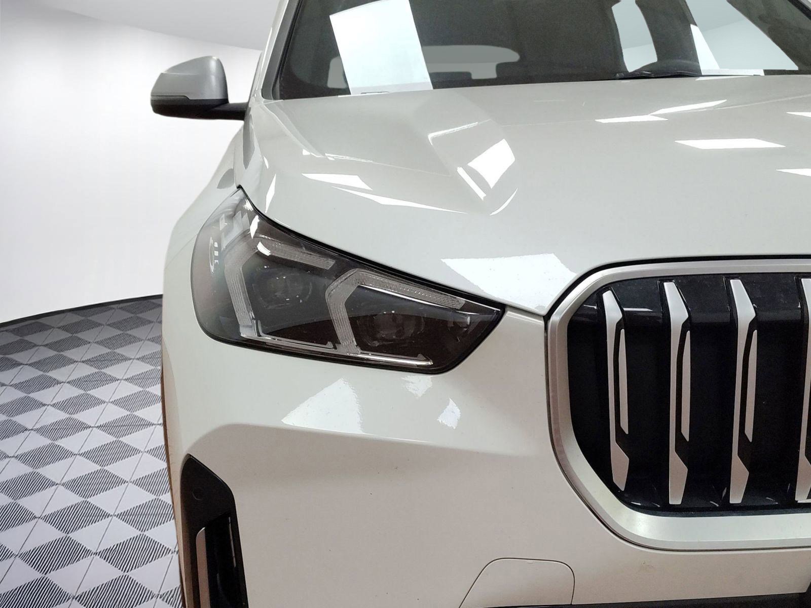 Used 2024 BMW X1 xDrive28i w/ Premium Package image 10
