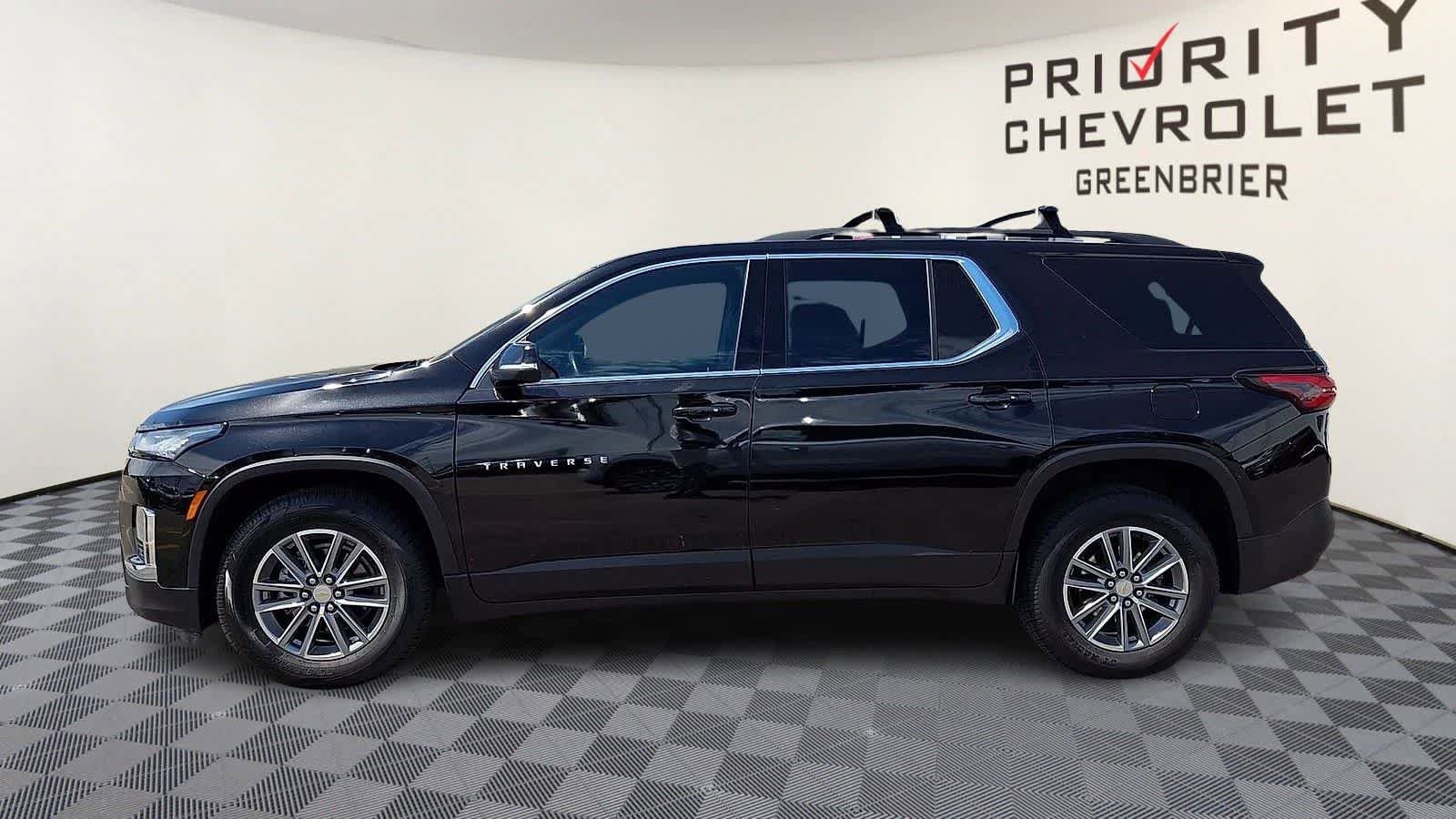 Used 2023 Chevrolet Traverse LT image 5