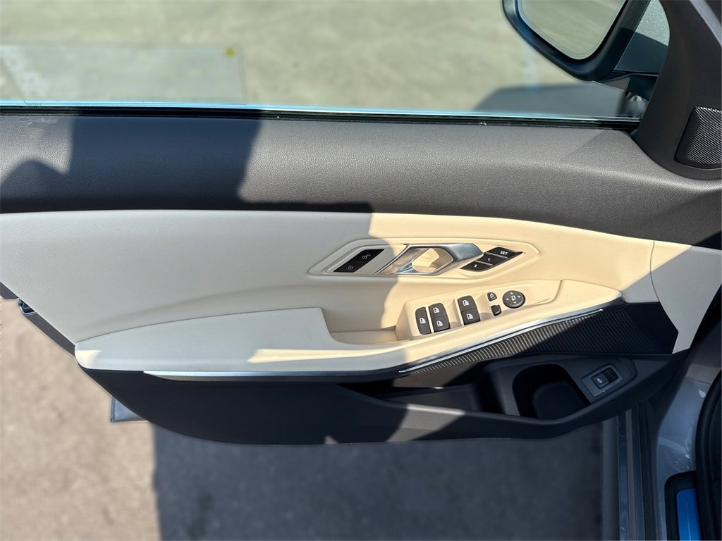 New 2025 BMW 330i Sedan w/ Premium Package image 26