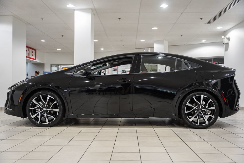 New 2027 Toyota Prius Plug-In Hybrid w/ Limited Premium Package FWD image 4