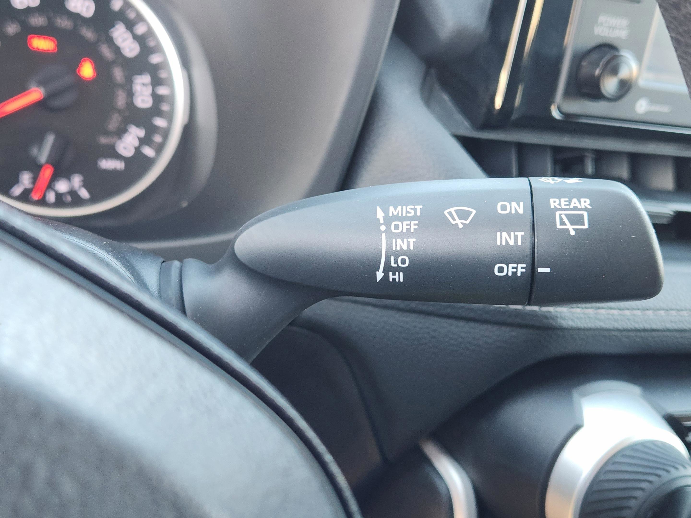 Used 2021 Toyota RAV4 LE w/ Carpet Mat Package (TMS) image 21