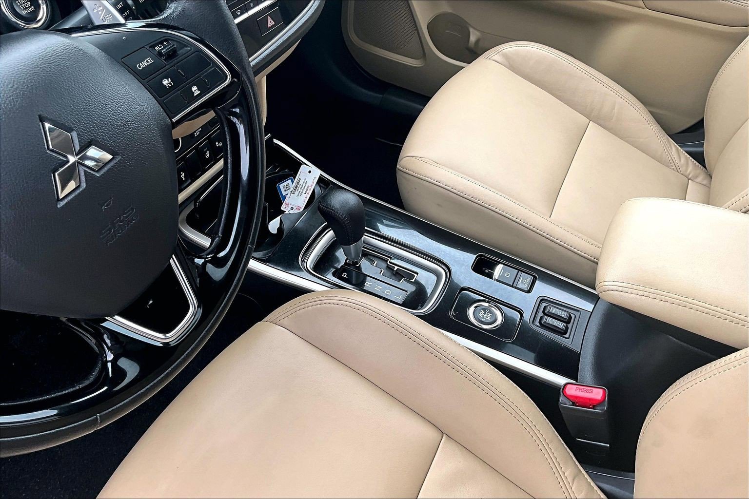 Used 2020 Mitsubishi Outlander GT AWD/4WD image 15