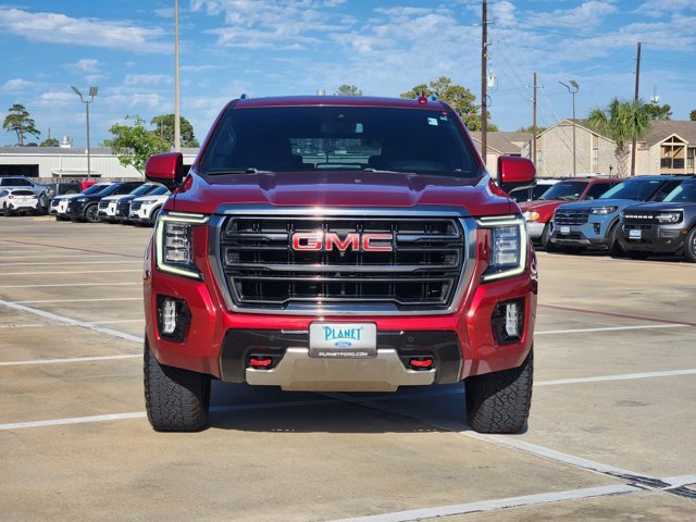 Used 2024 GMC Yukon AT4 w/ Technology Package AWD/4WD image 2
