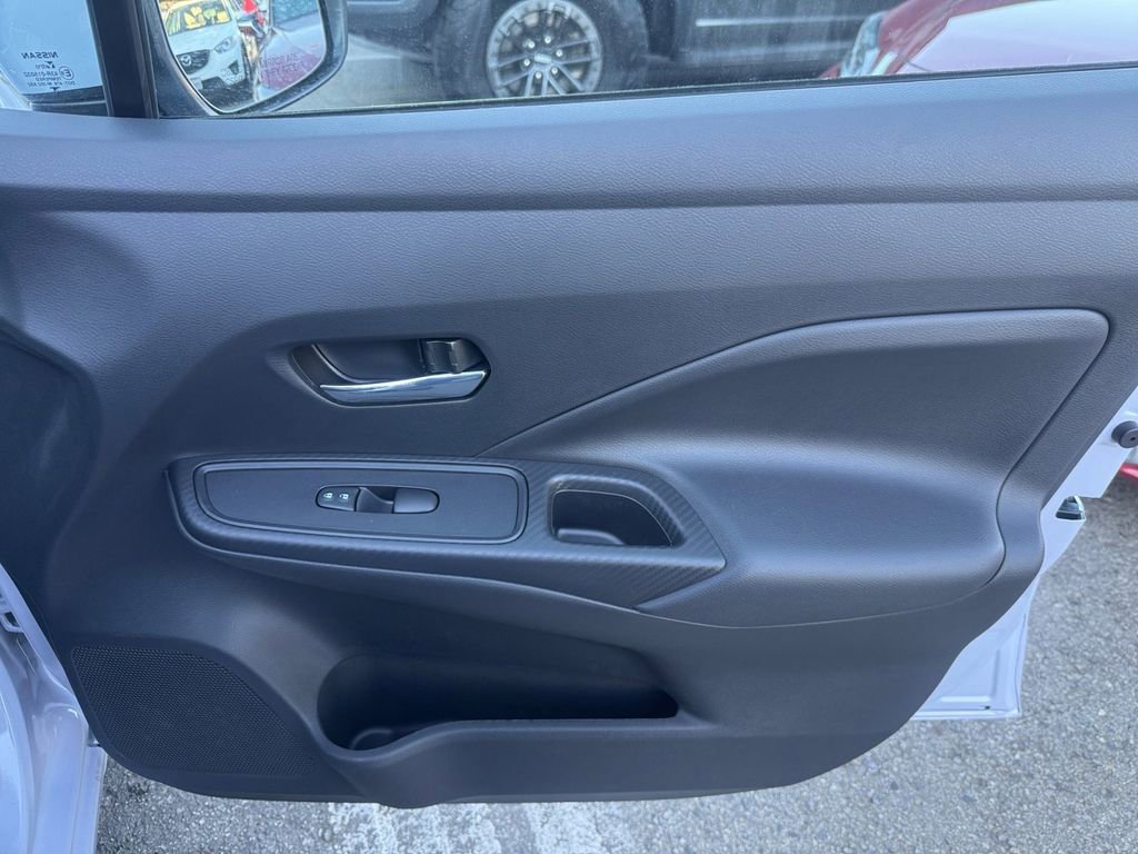 New 2025 Nissan Versa SV w/ Trunk Package image 28