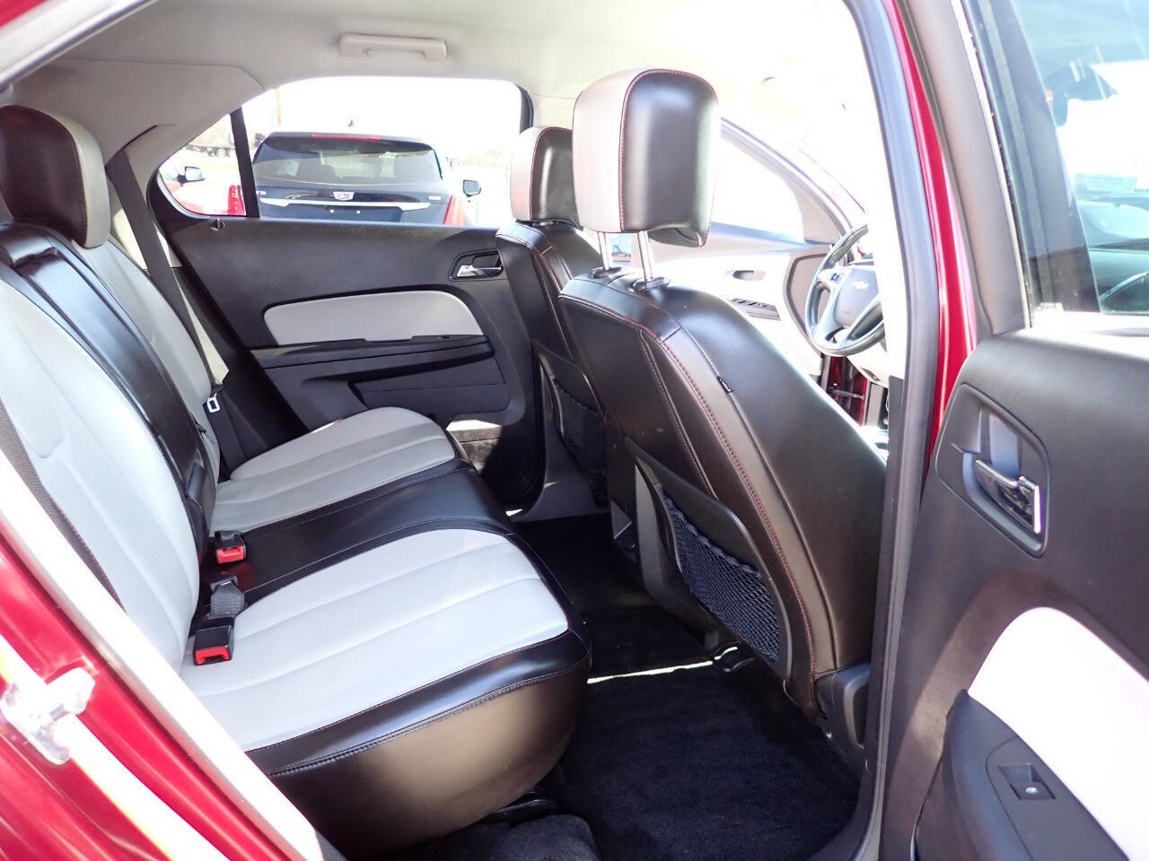 Used 2011 Chevrolet Equinox LT FWD image 11
