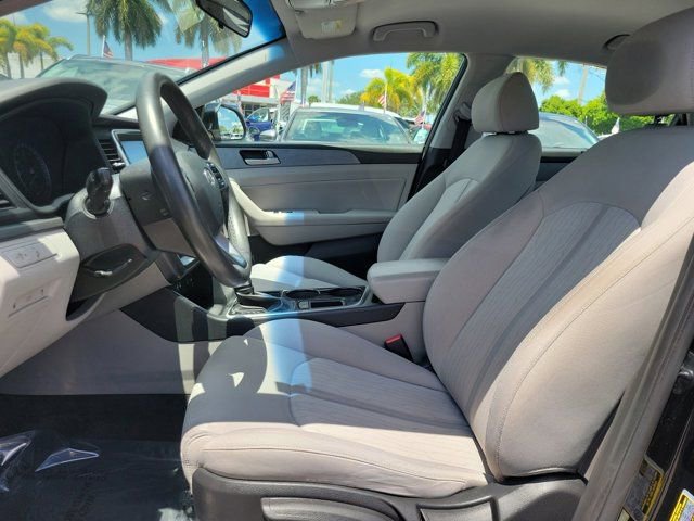Used 2019 Hyundai Sonata SE FWD image 16