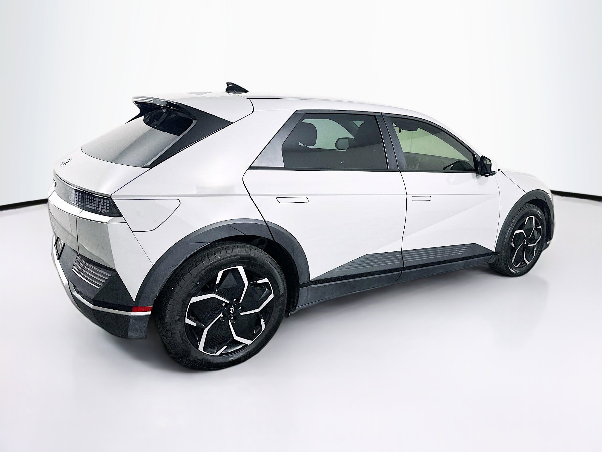 Used 2024 Hyundai Ioniq 5 SEL image 9