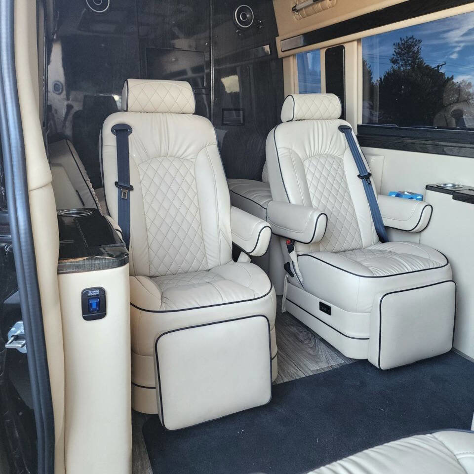 Used 2023 Mercedes-Benz Sprinter 3500 image 20
