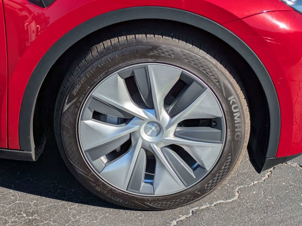 Used 2022 Tesla Model Y Long Range AWD/4WD image 11